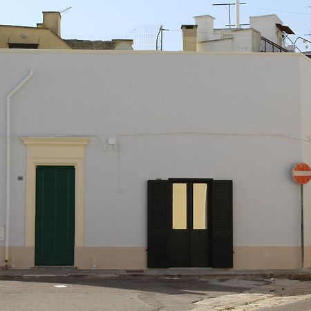 Marinella Campi Salentina Exterior foto