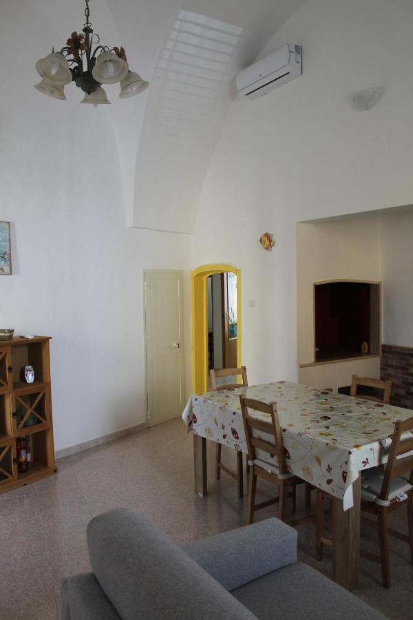 Marinella Campi Salentina Exterior foto